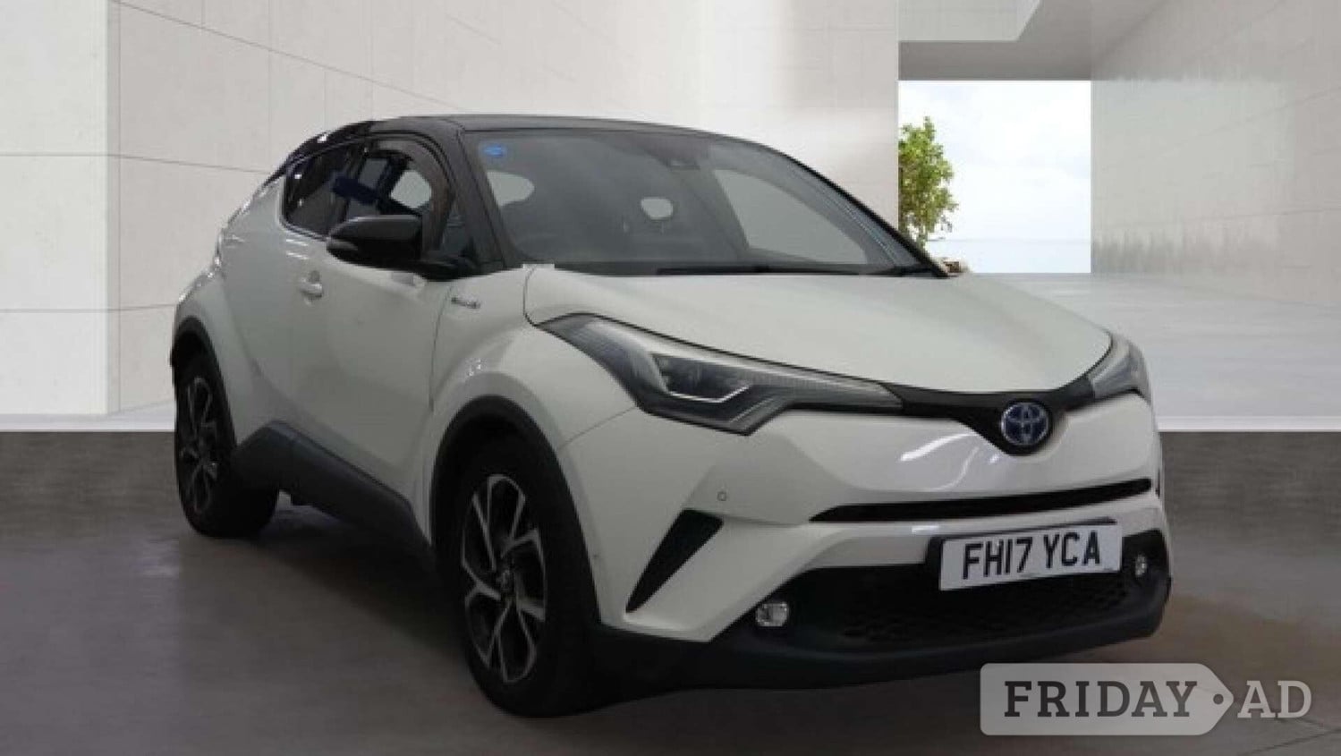 Toyota C-HR 2017 in Uxbridge