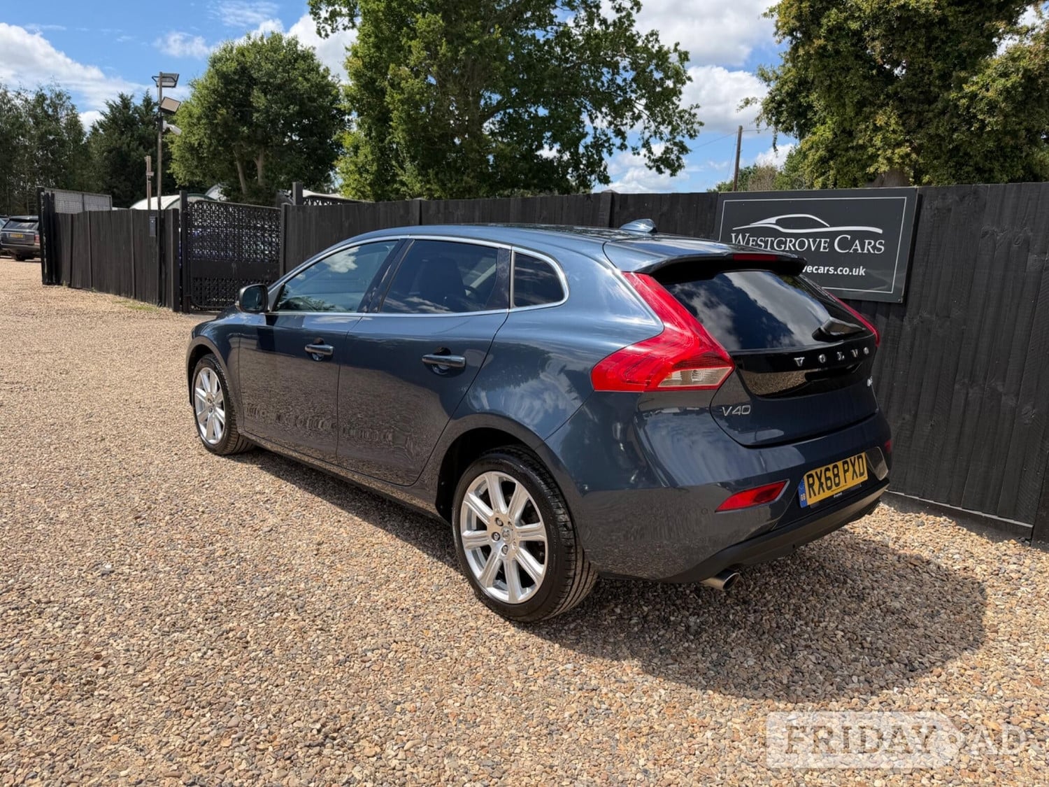 Volvo V40 2018 - Cars
