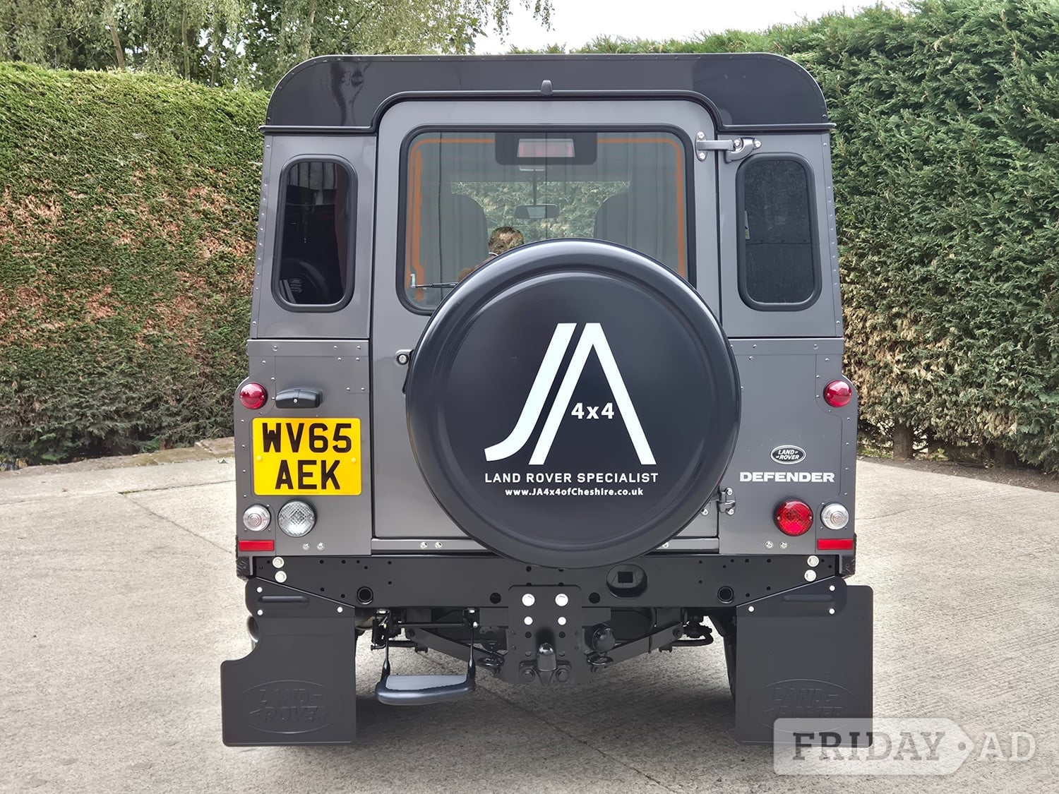 Land Rover Defender 90 2015 - Cars in Congleton