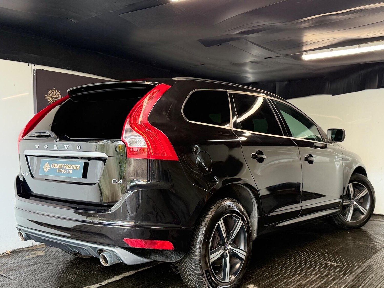 Volvo XC60 2017 - Cars