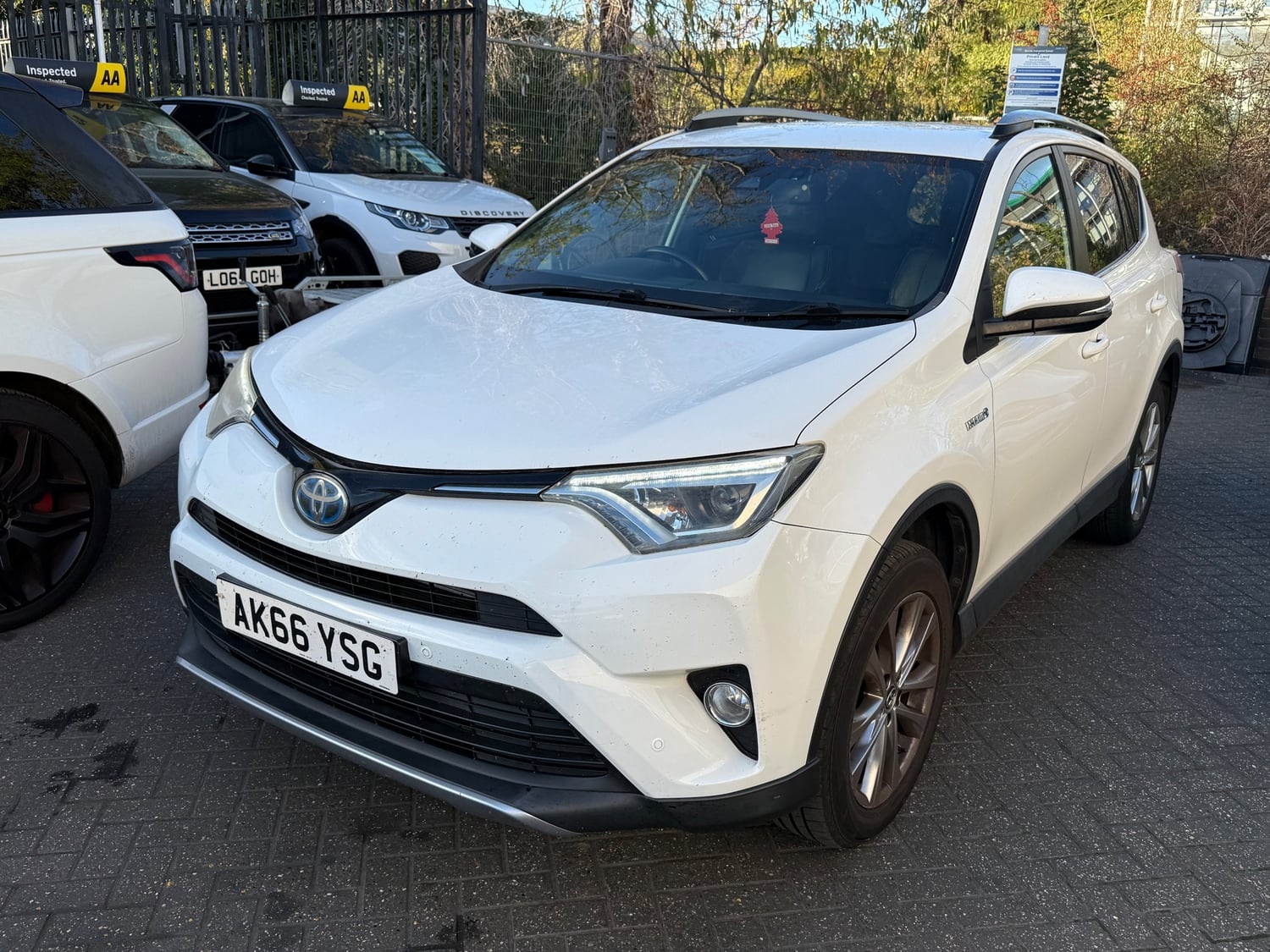 Toyota RAV4 2017 - Cars