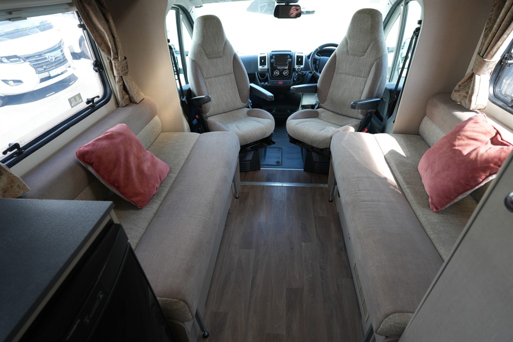 Swift Edge 412 CHAMPAGNE WITH VB AIR SUSPENSION, REVERSING CA 2020 for sale - Motorhomes & Caravans in Haywards Heath