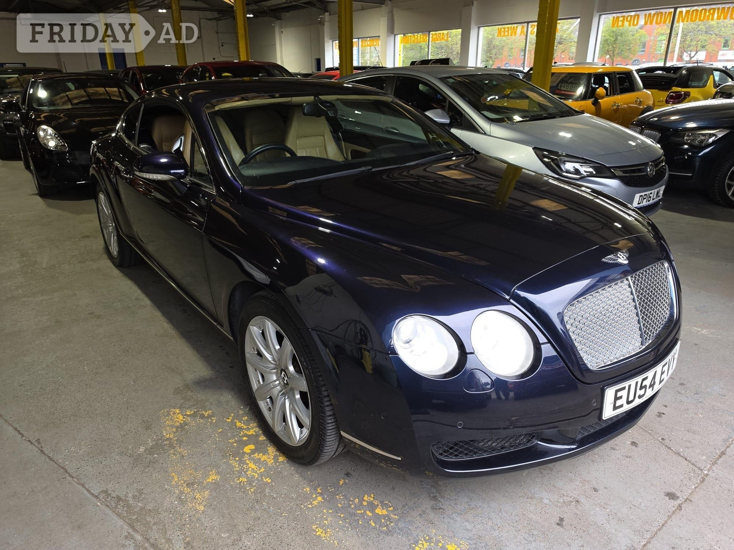 Bentley Continental 2004 in Pontypridd