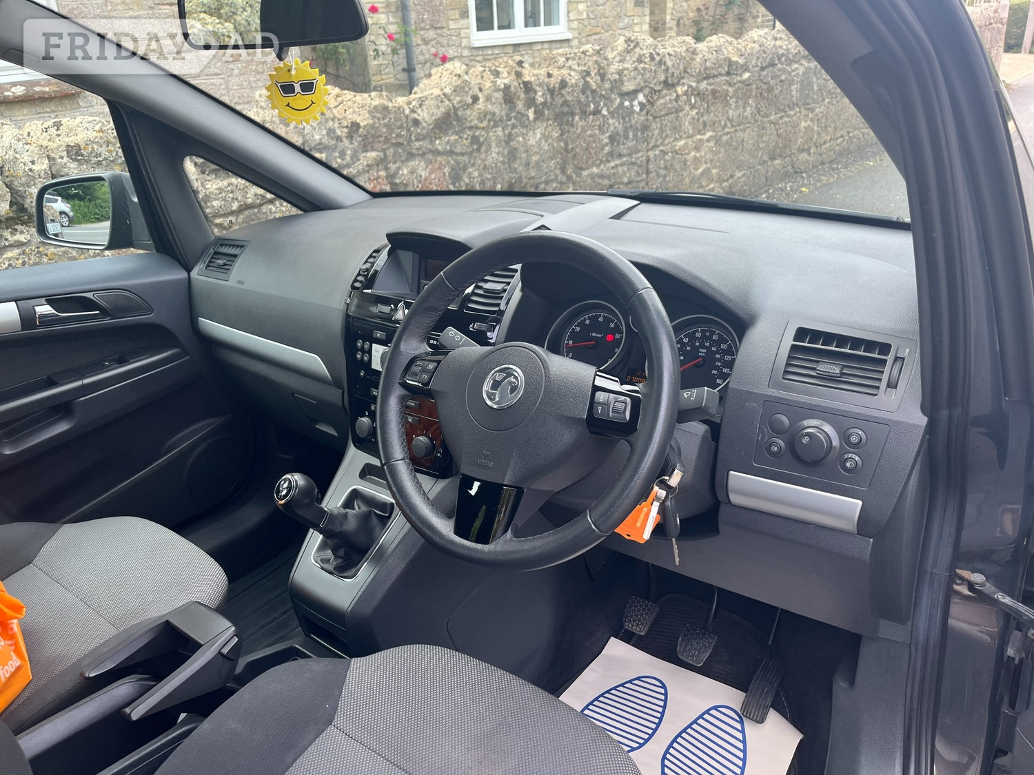 [ berth ]Vauxhall Zafira