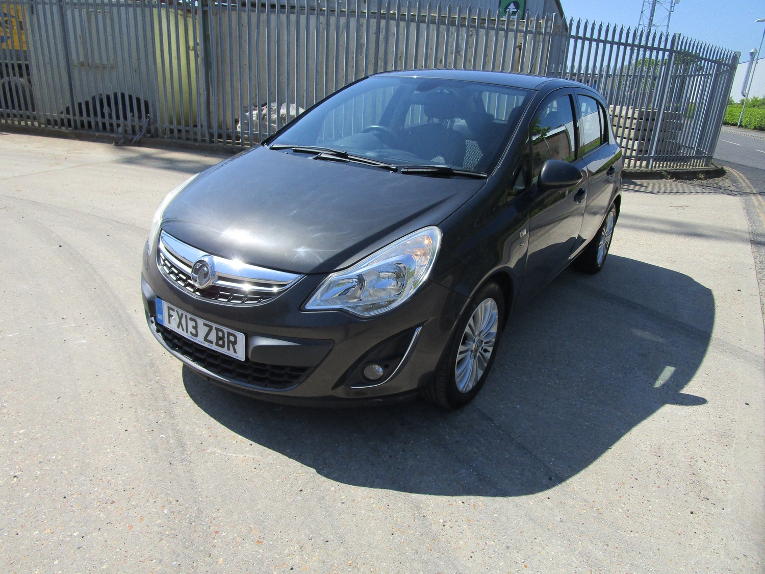[ berth ]Vauxhall Corsa