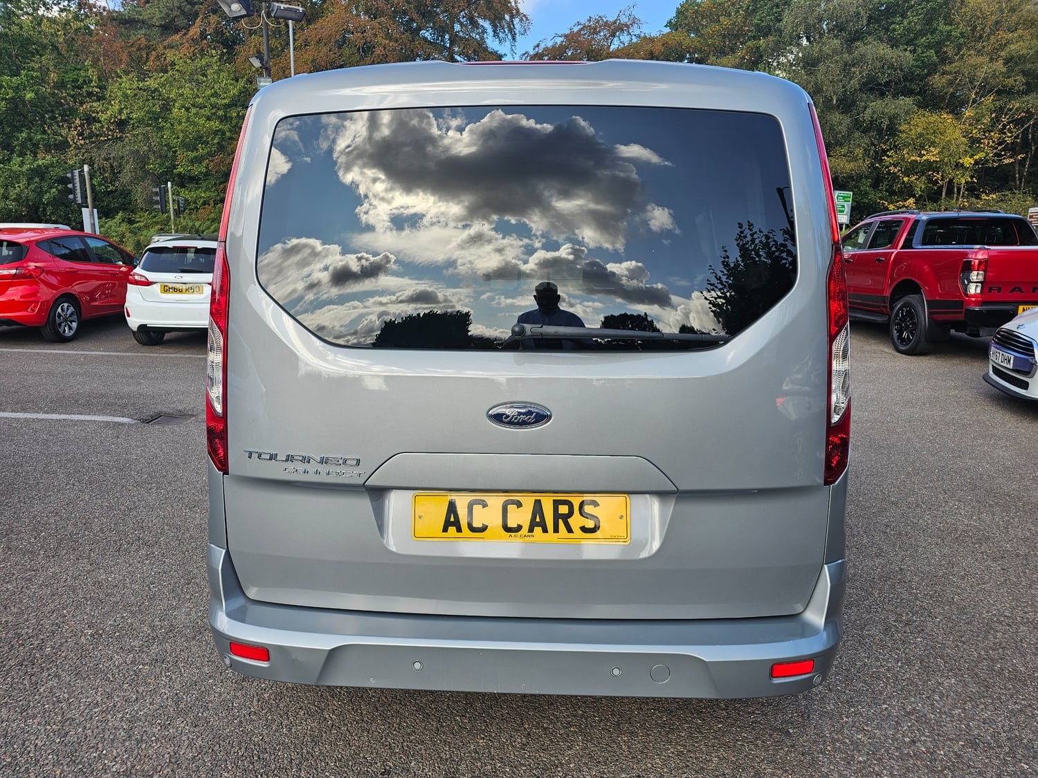 Ford Grand Tourneo Connect 2021 - Cars in Forest Row