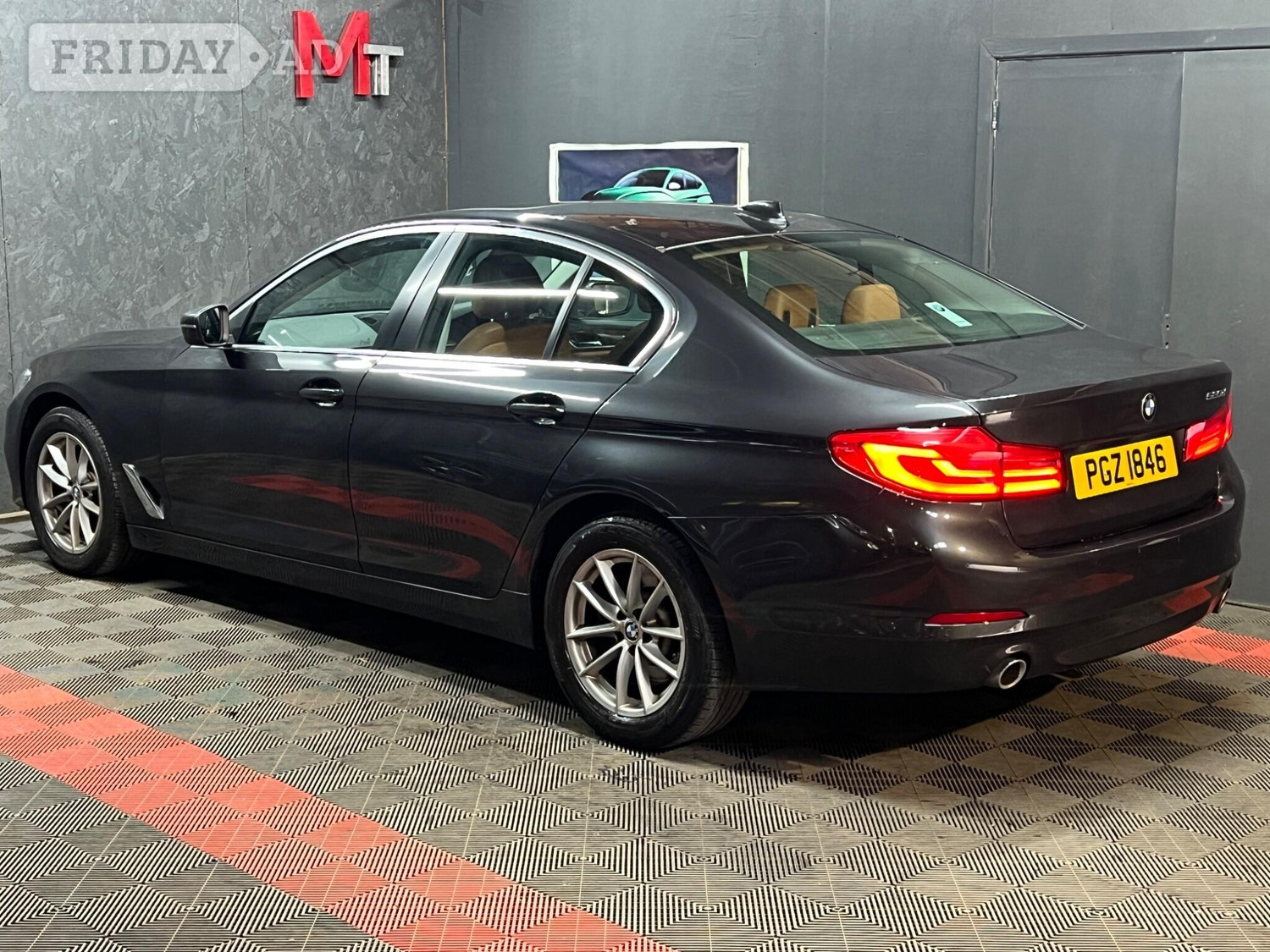 [ berth ]BMW 5 Series