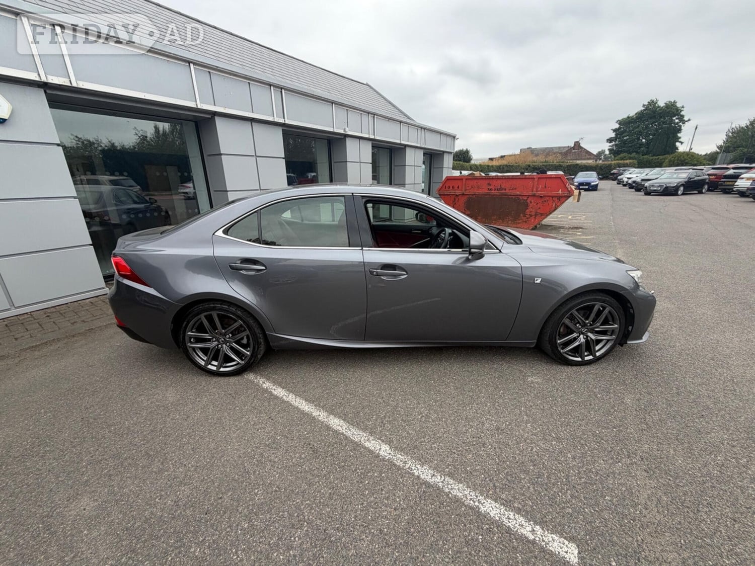 [ berth ]Lexus IS