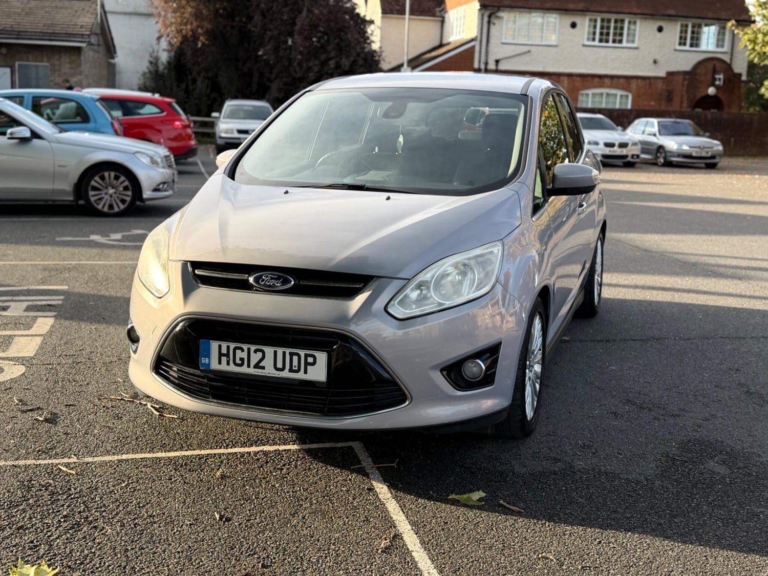 [ berth ]Ford C-MAX