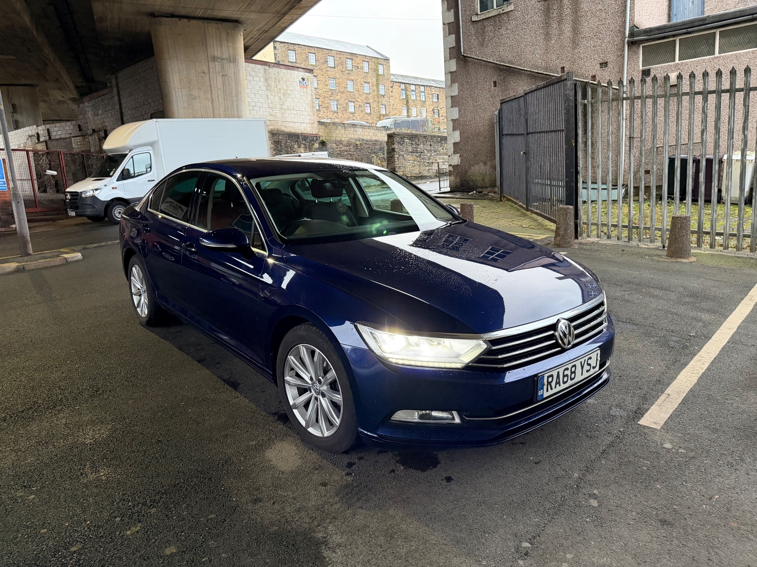 Volkswagen Passat 2019 - Cars