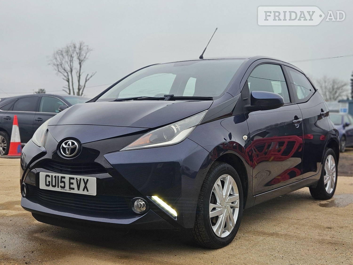 Toyota Aygo 2015 - Cars in Windsor