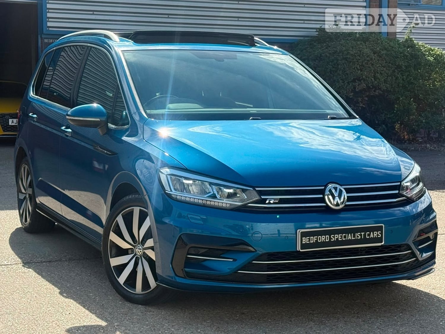 Volkswagen Touran 2020 in Bedford