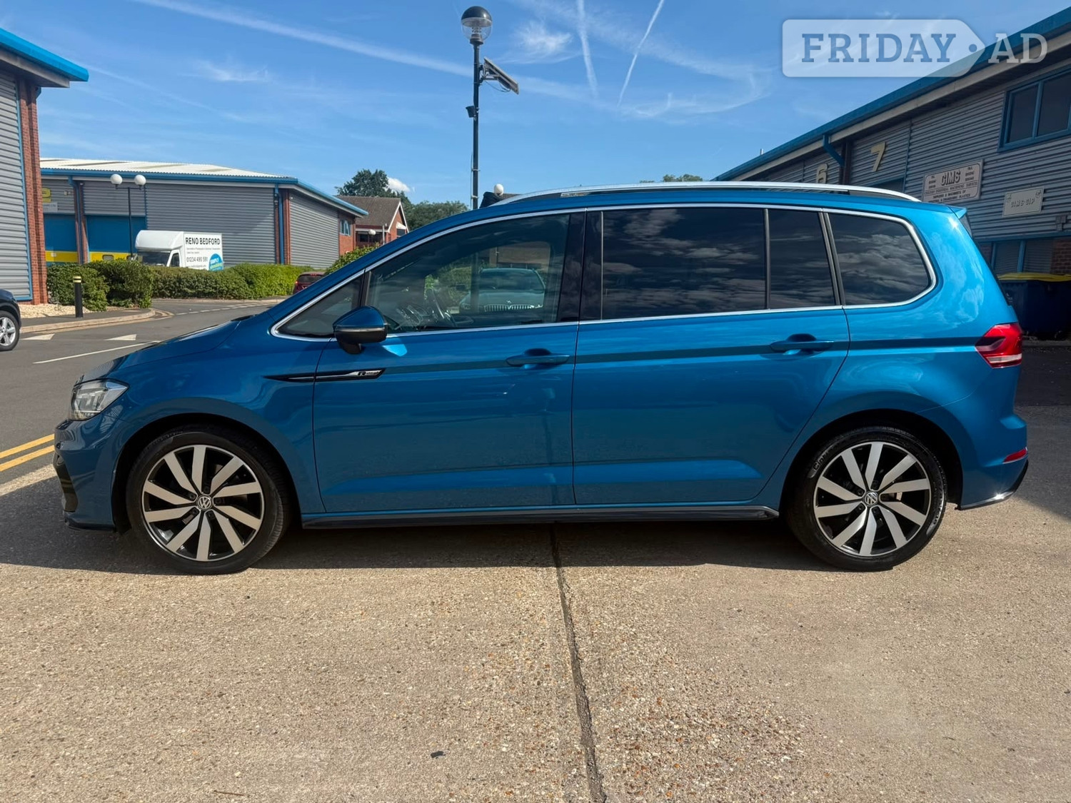[ berth ]Volkswagen Touran