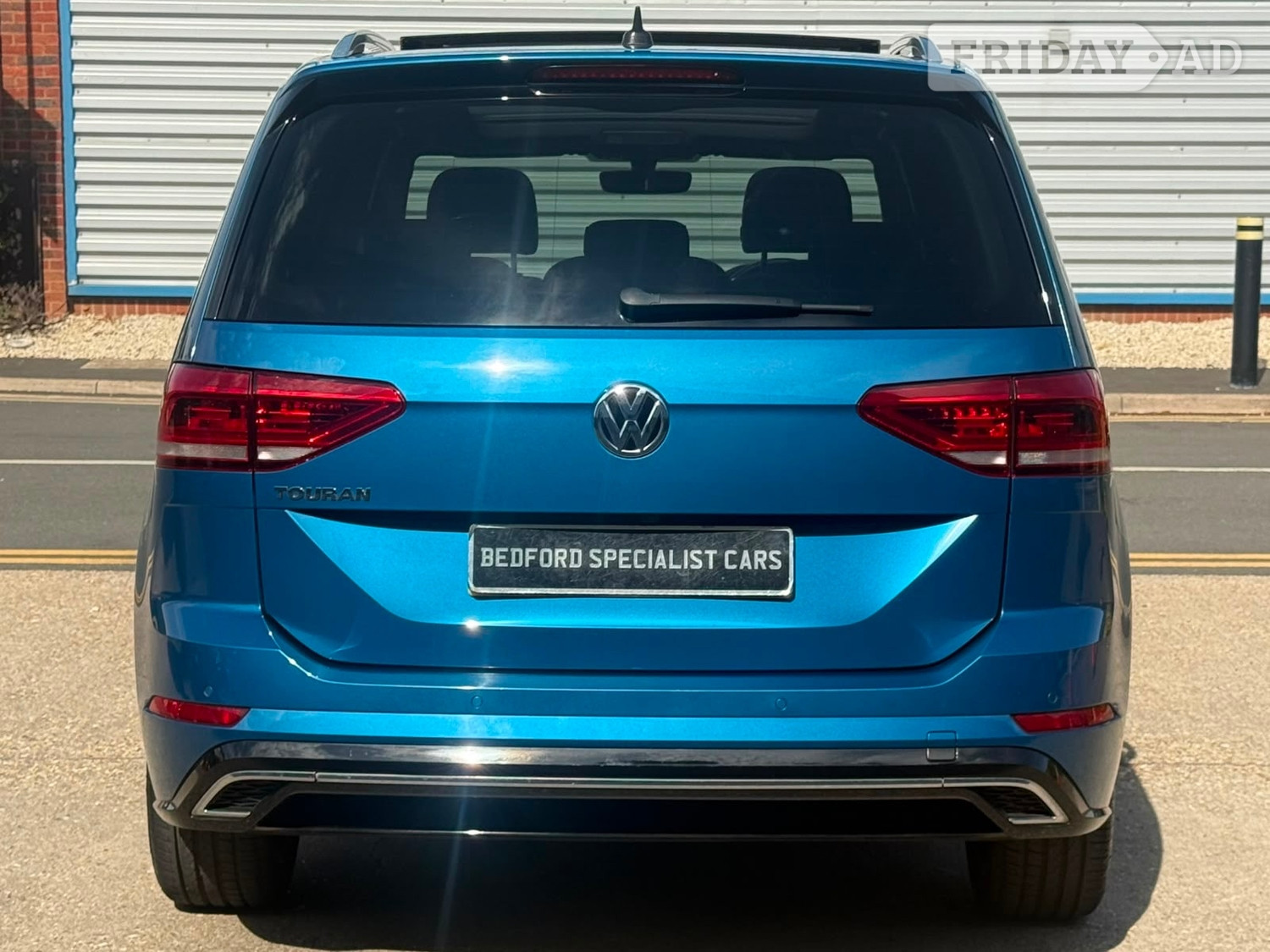 Volkswagen Touran 2020 - Cars