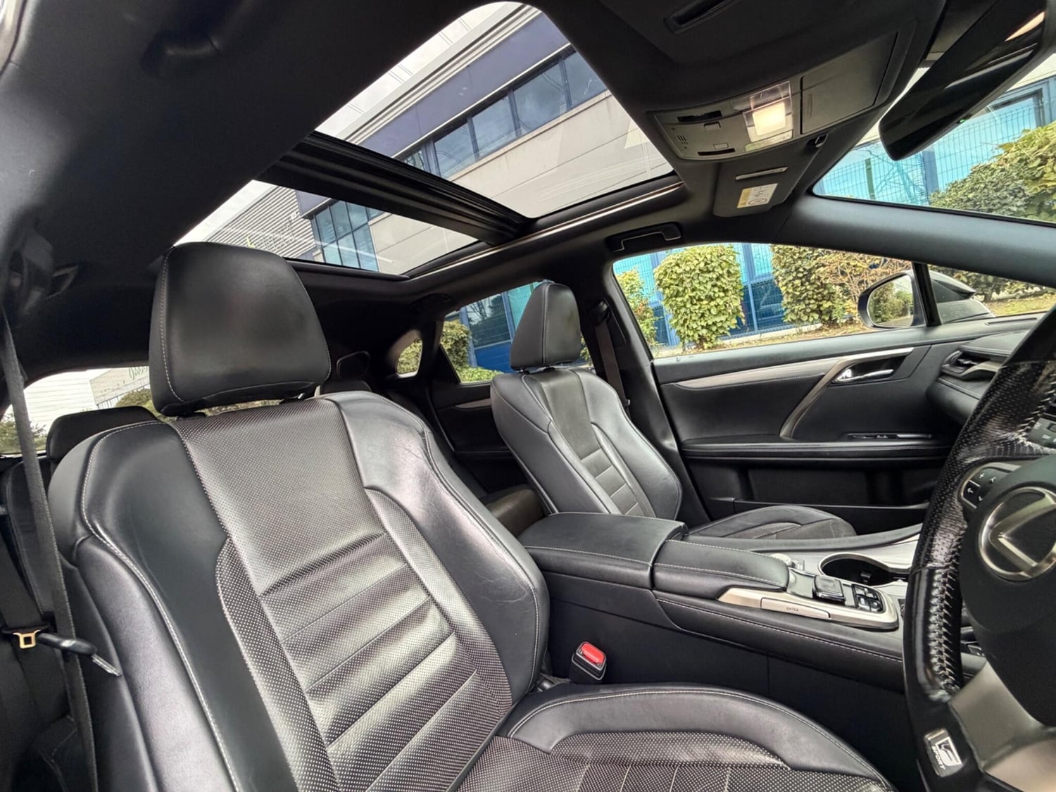 [ berth ]Lexus RX