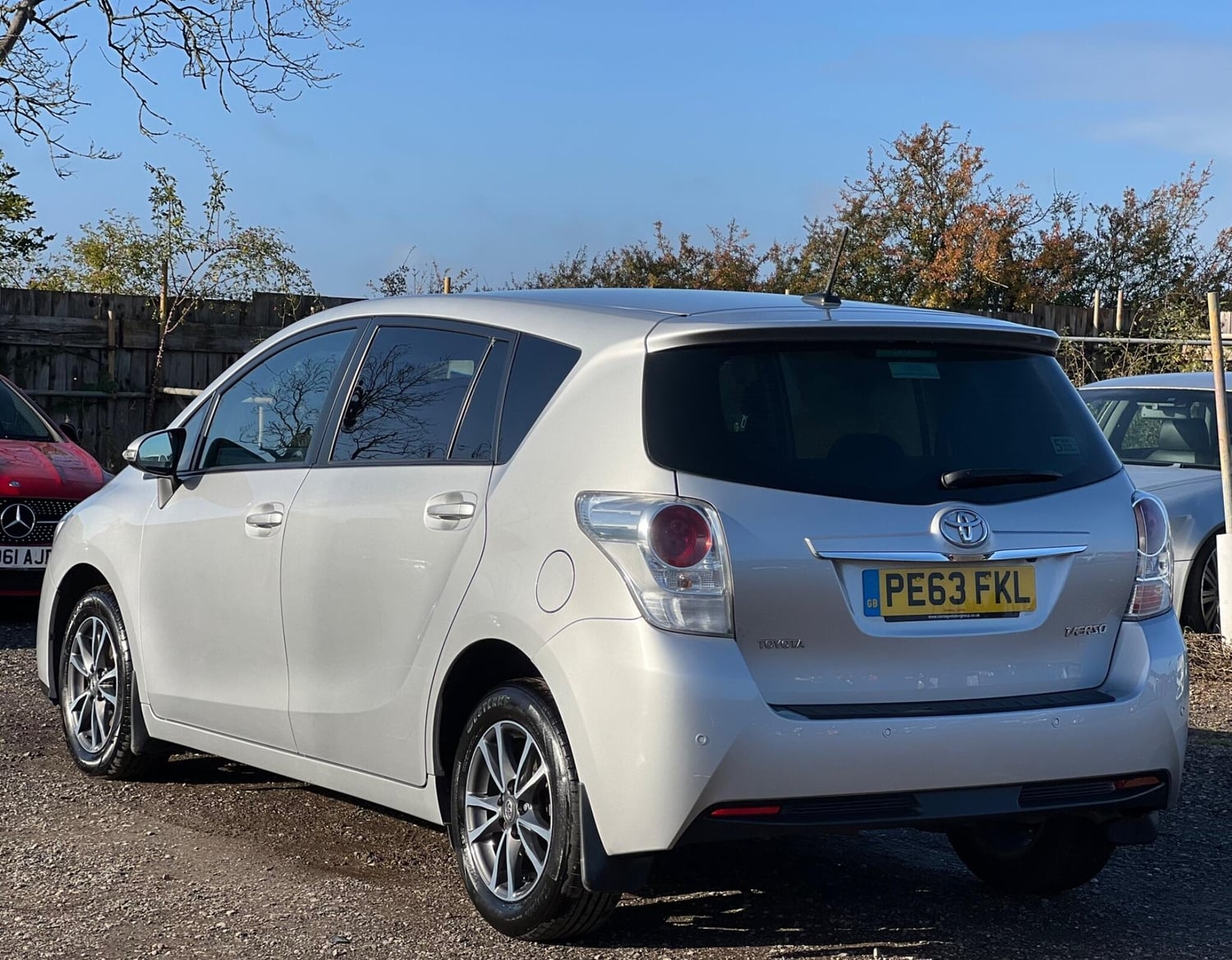 Toyota Verso 2013 - Cars