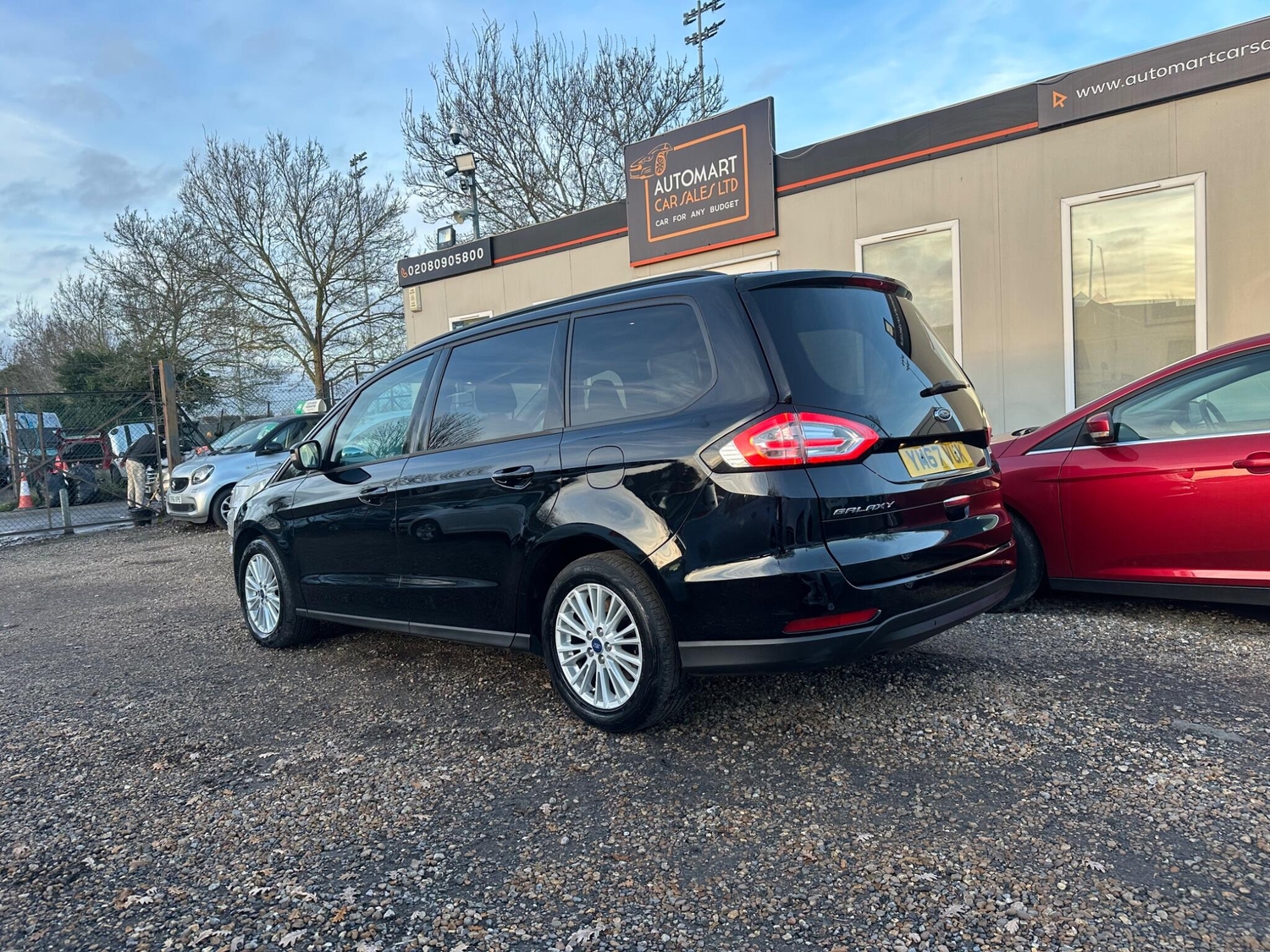 Ford Galaxy 2018 - Cars in Sunbury-On-Thames