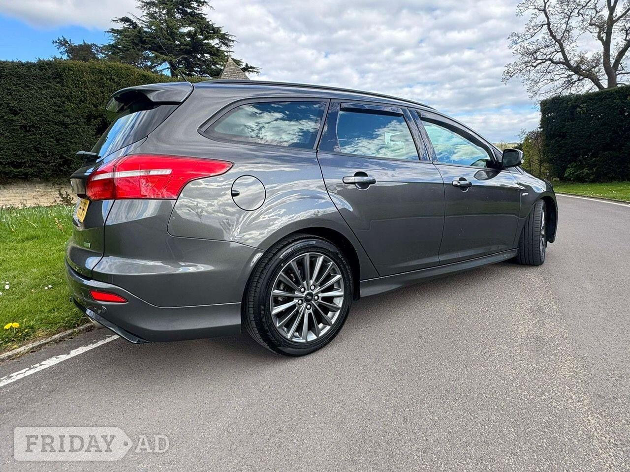 Ford Focus 2017 - Cars