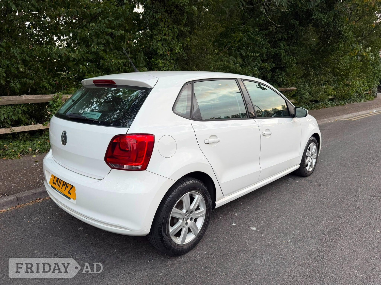 Volkswagen Polo 2011 - Cars in Gillingham