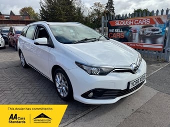 Toyota Auris 2016