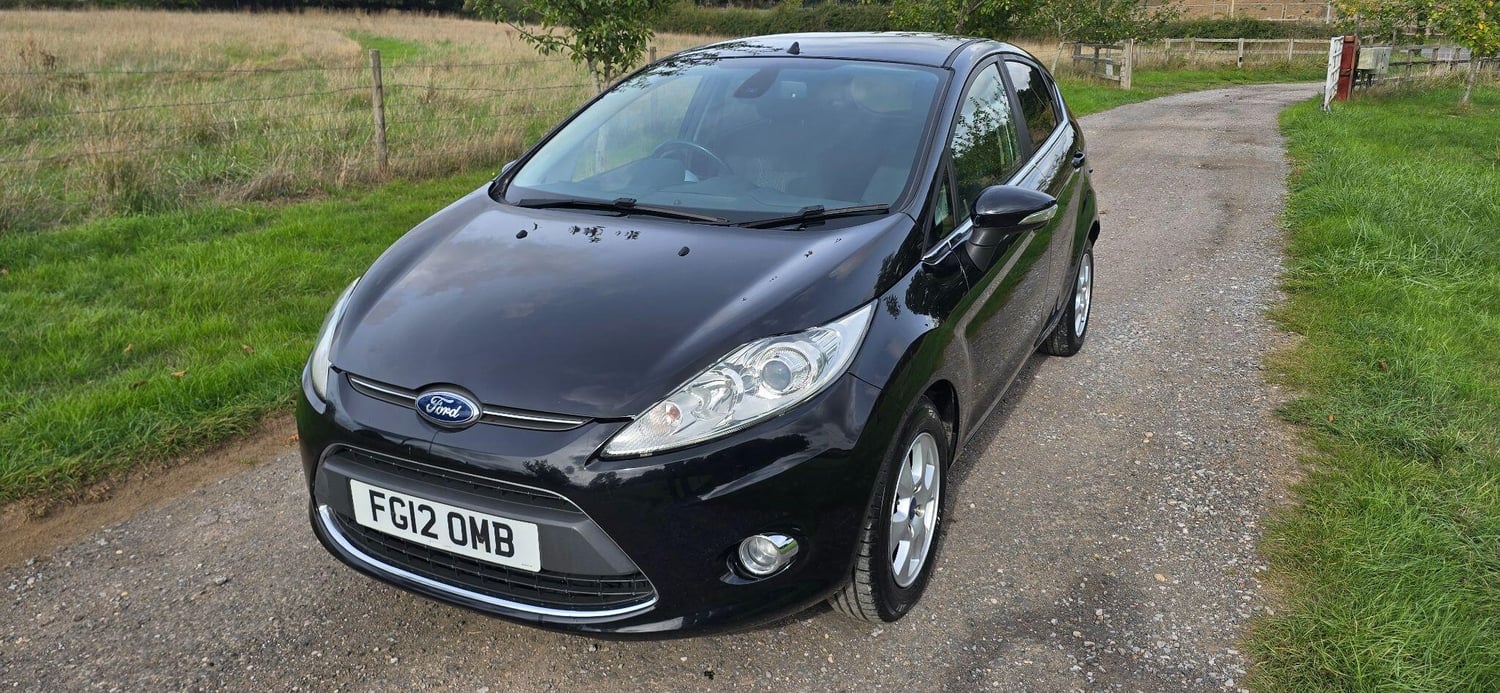 [ berth ]Ford Fiesta