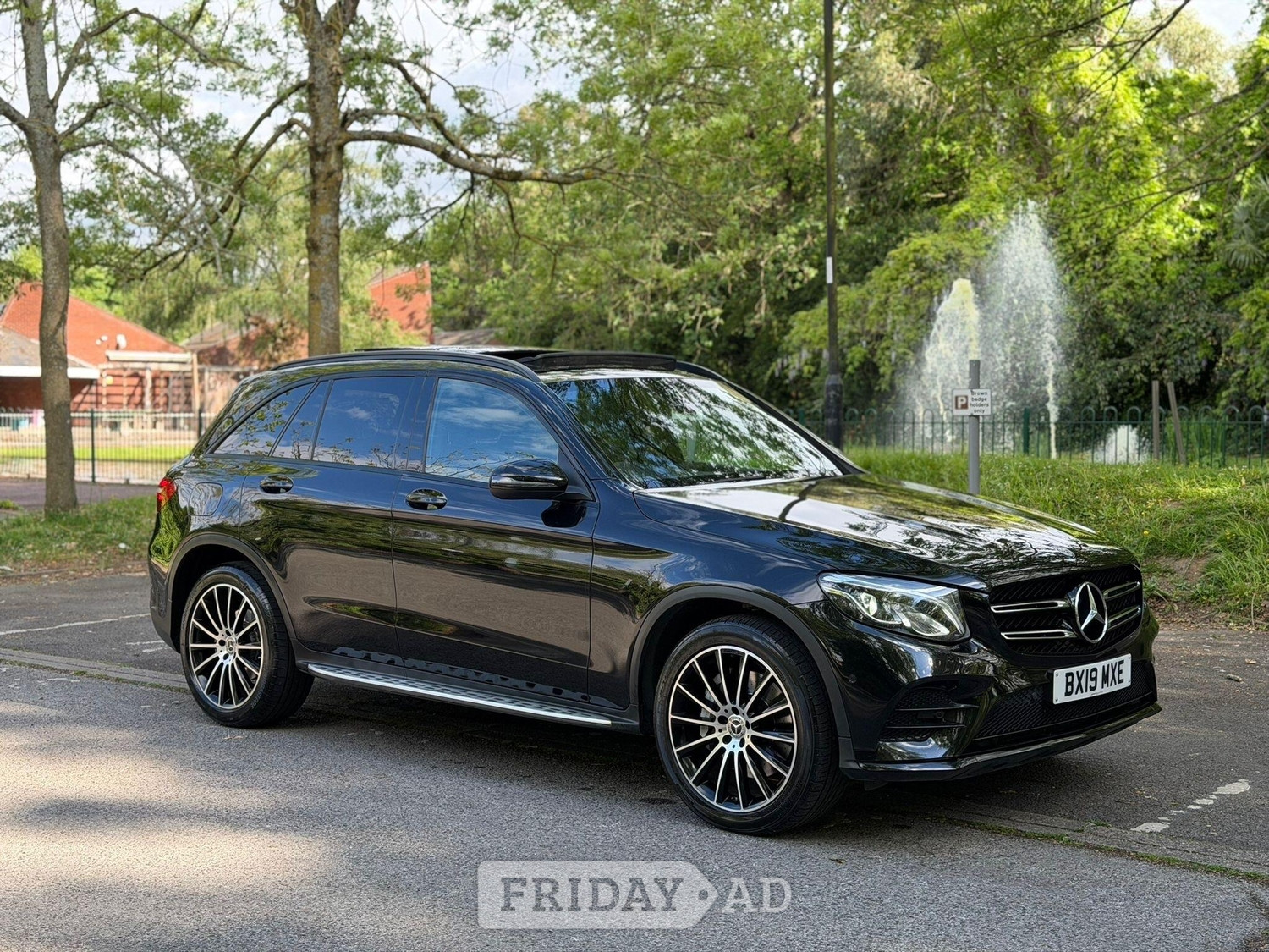 Mercedes-Benz GLC 2019 in Uxbridge