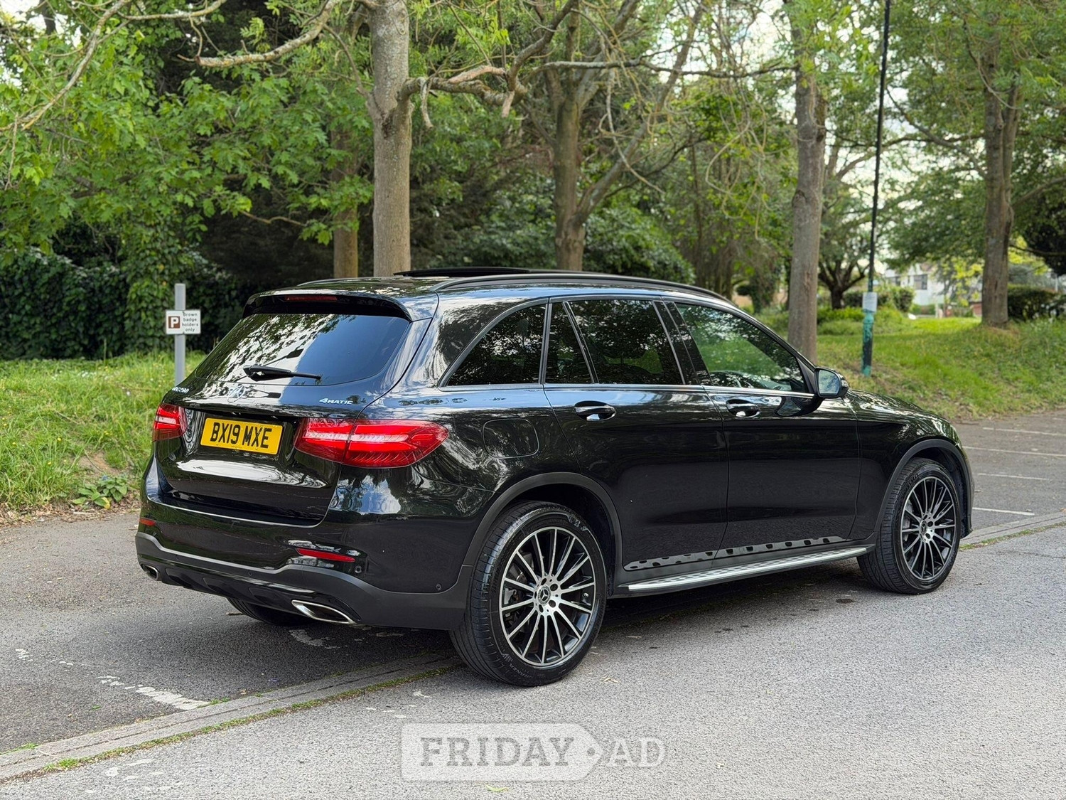 Mercedes-Benz GLC 2019 - Cars in Uxbridge