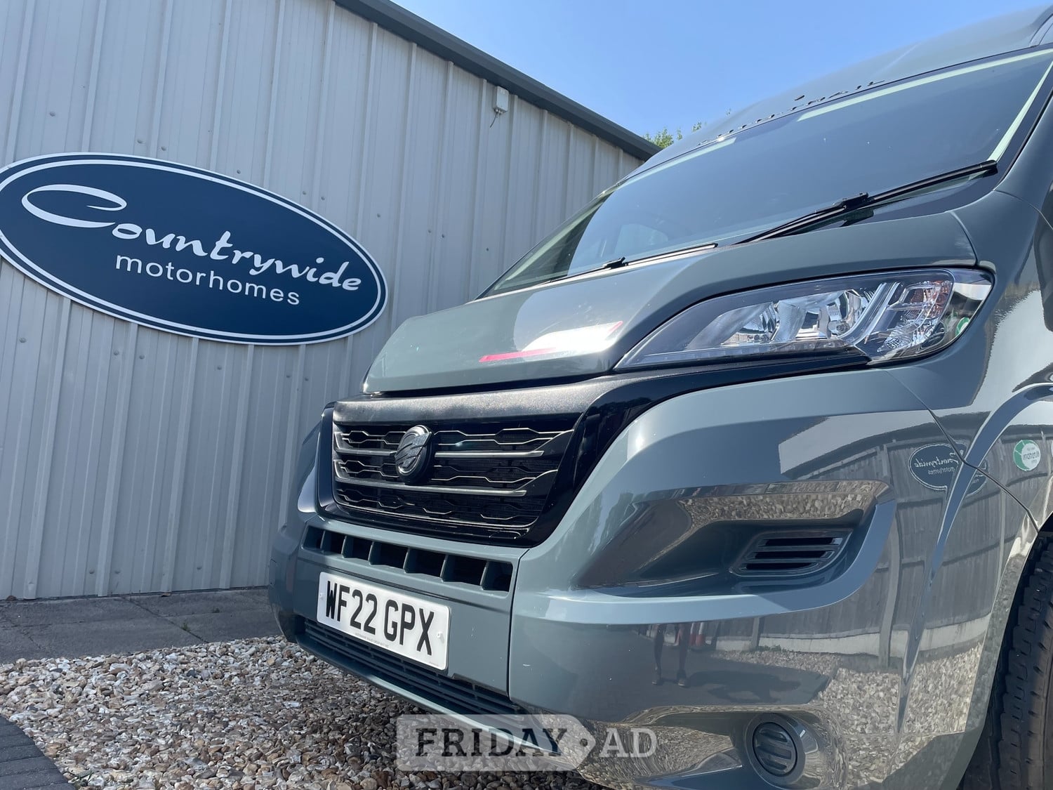Auto-Trail V-Line 2022 - Motorhomes & Caravans