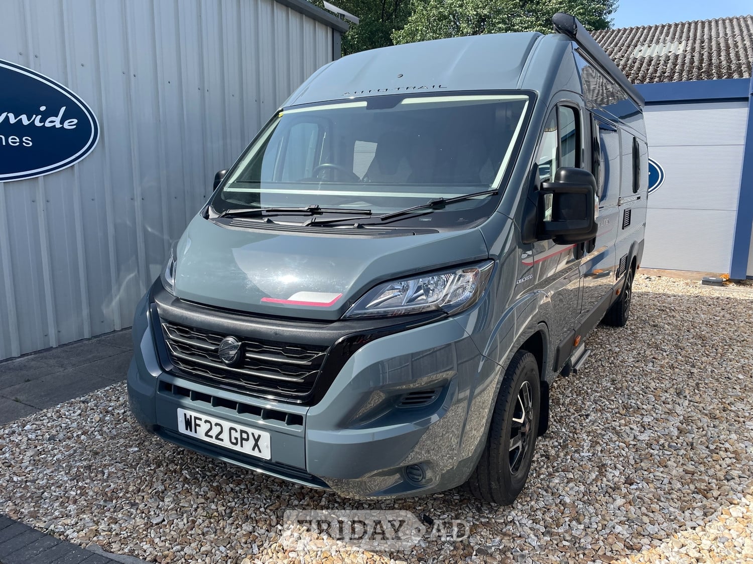 Auto-Trail V-Line 2022 in Poole