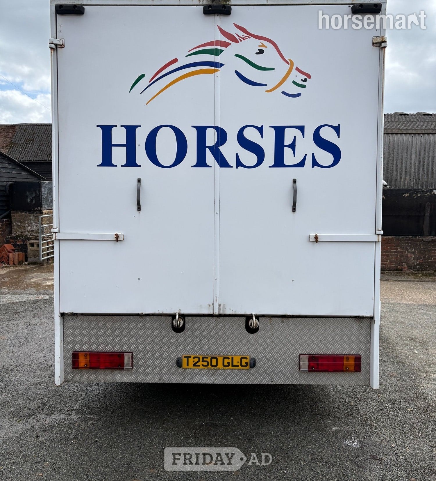 Custom  Mercedes Horsebox - Trailers & Horseboxes in Hemel Hempstead