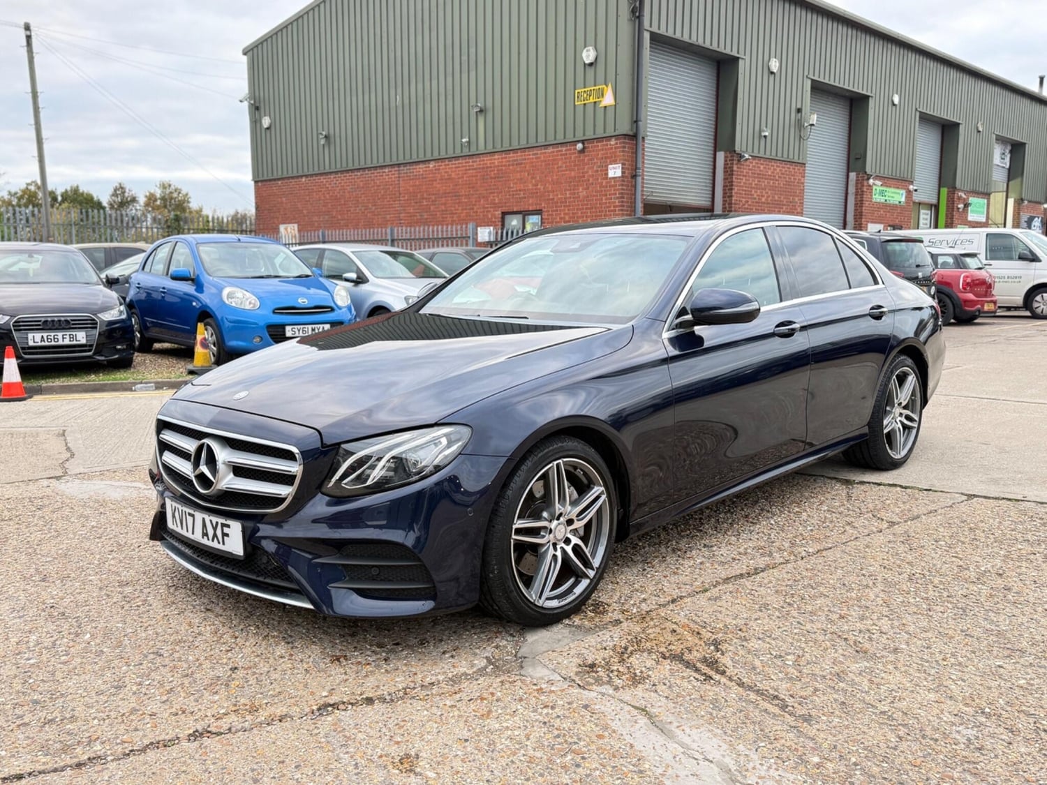 [ berth ]Mercedes-Benz E Class