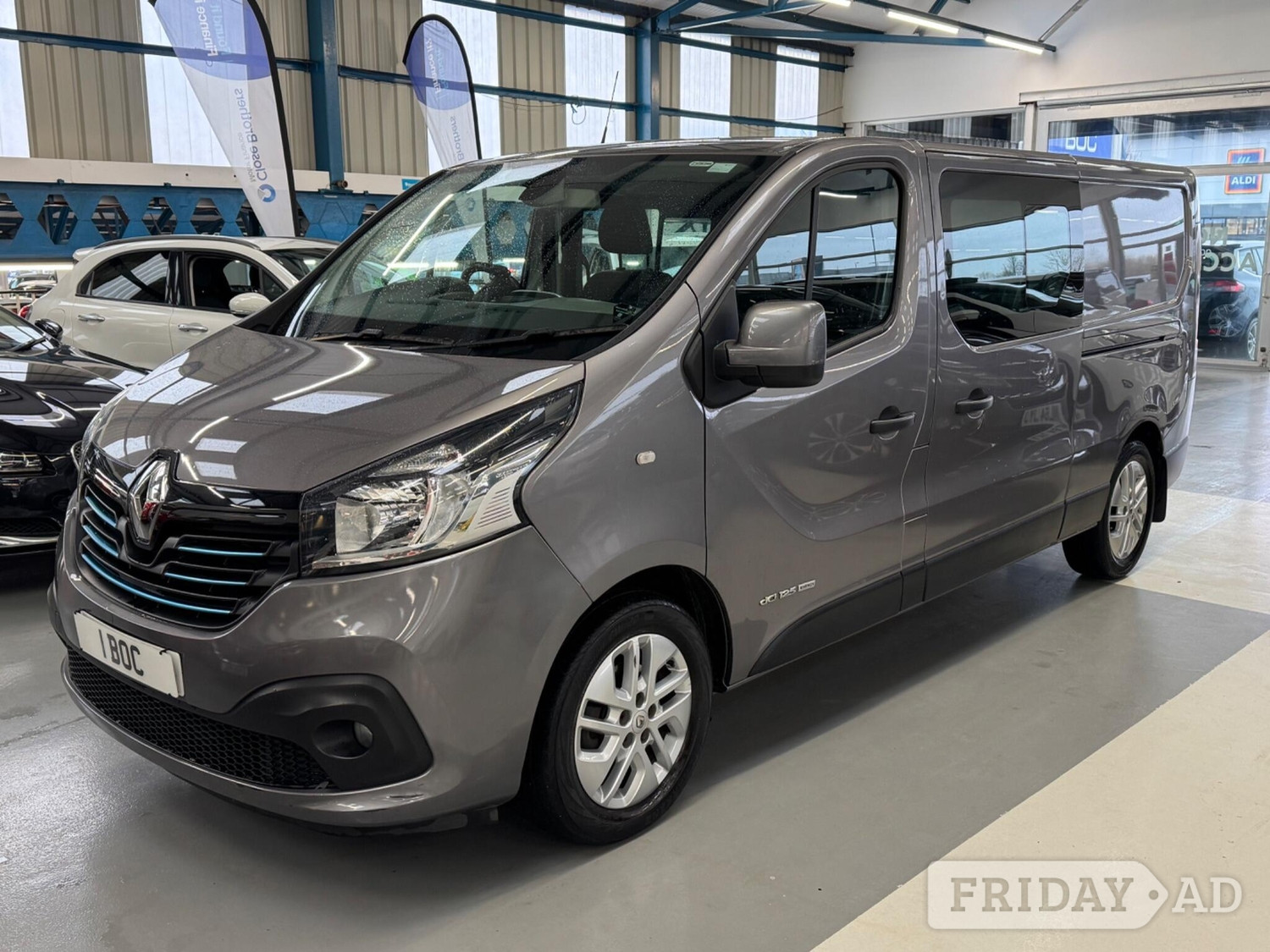 [ berth ]Renault Trafic
