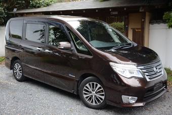 Nissan Serena 2015