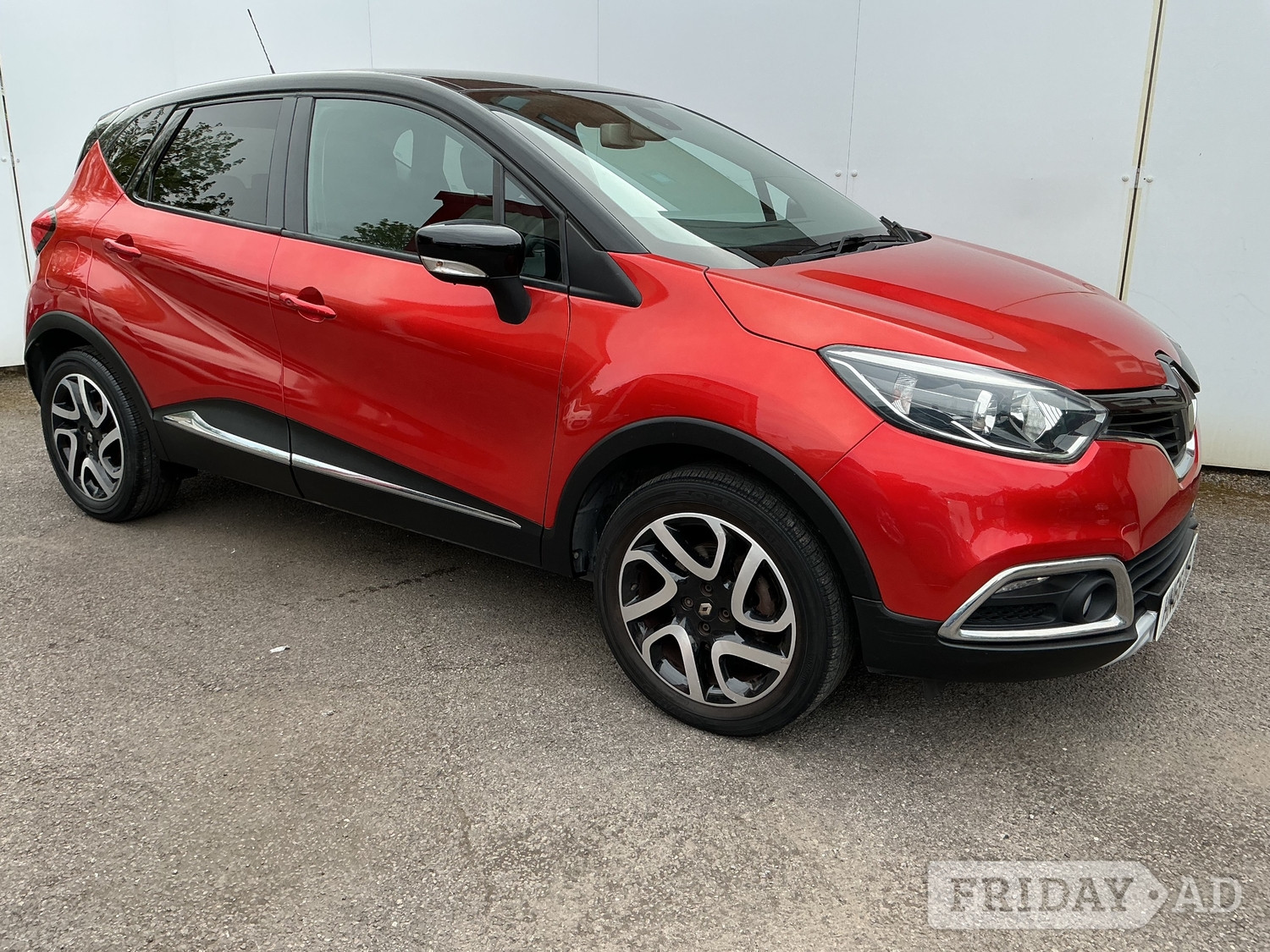 Renault Captur 2016 - Cars in Porth