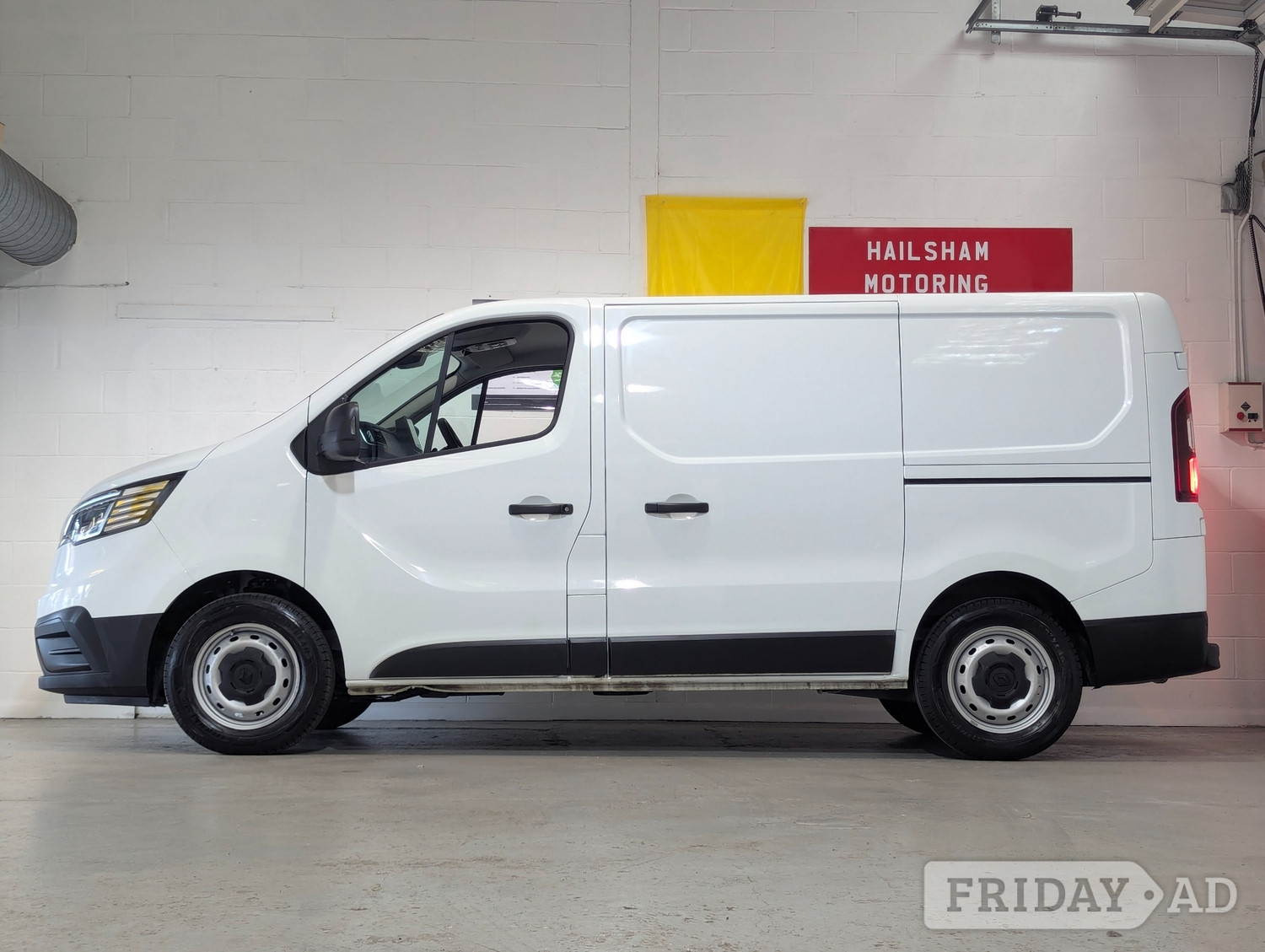 [ berth ]Renault Trafic