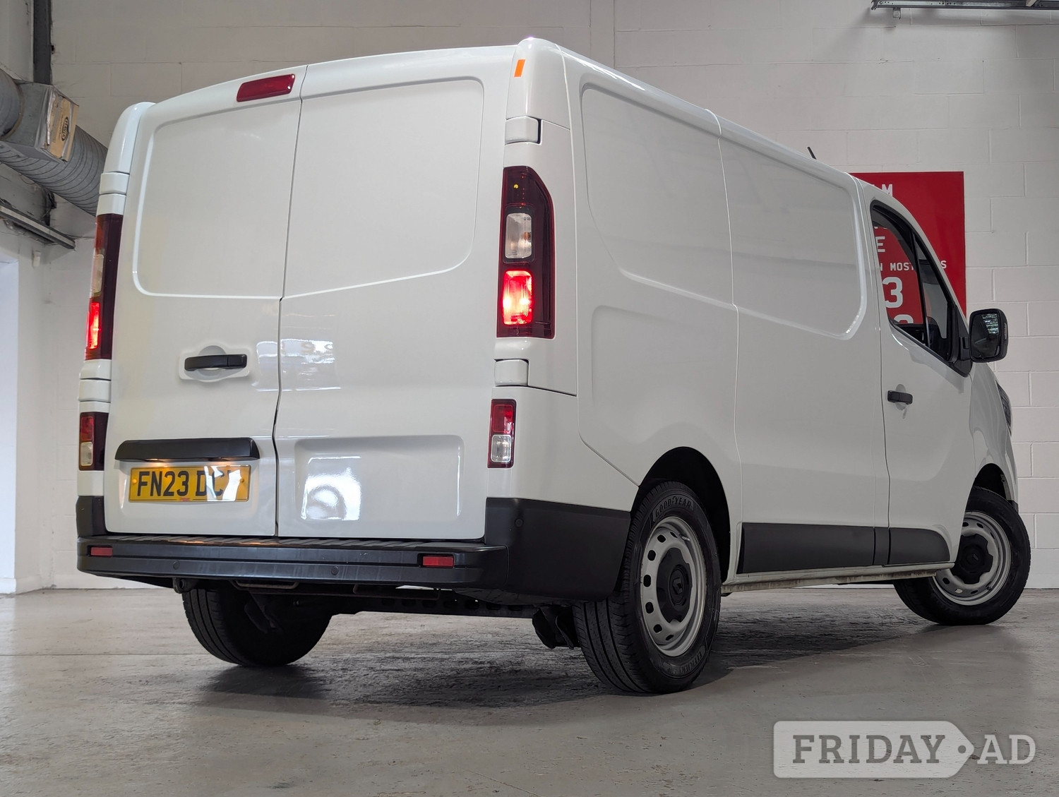Renault Trafic 2023 - Vans & Commercial Vehicles