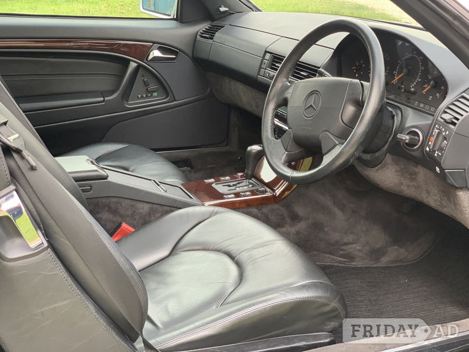 Mercedes-Benz SL Reigate