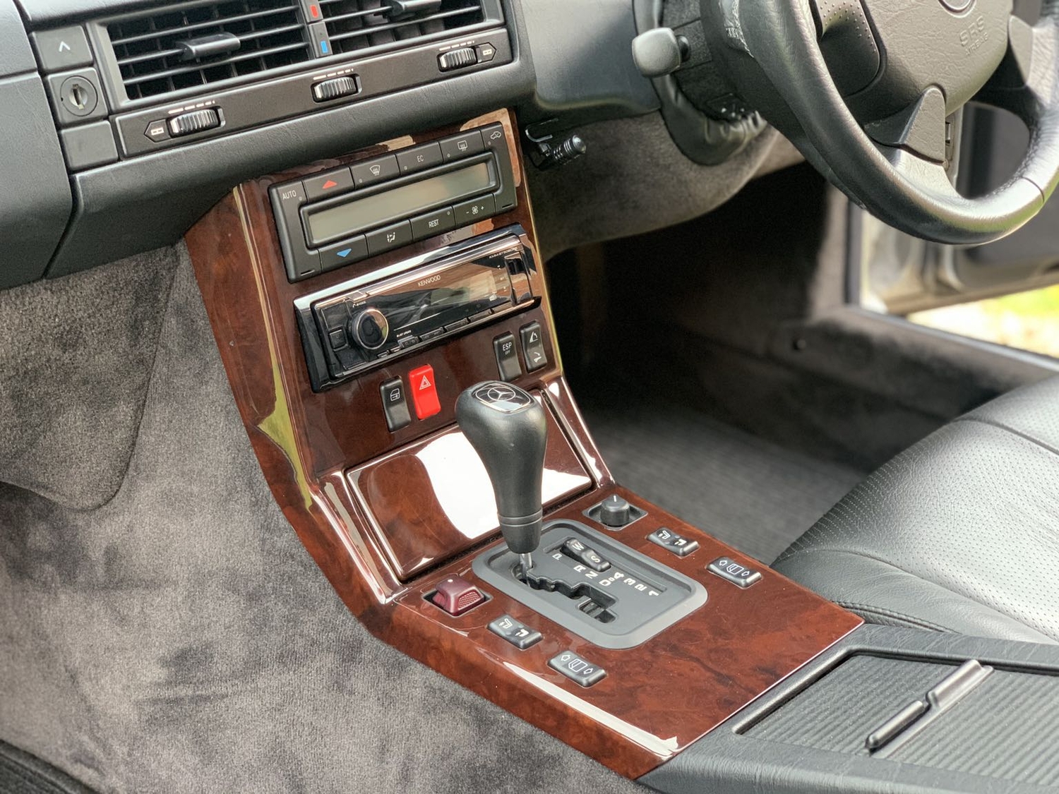 [ berth ]Mercedes-Benz SL