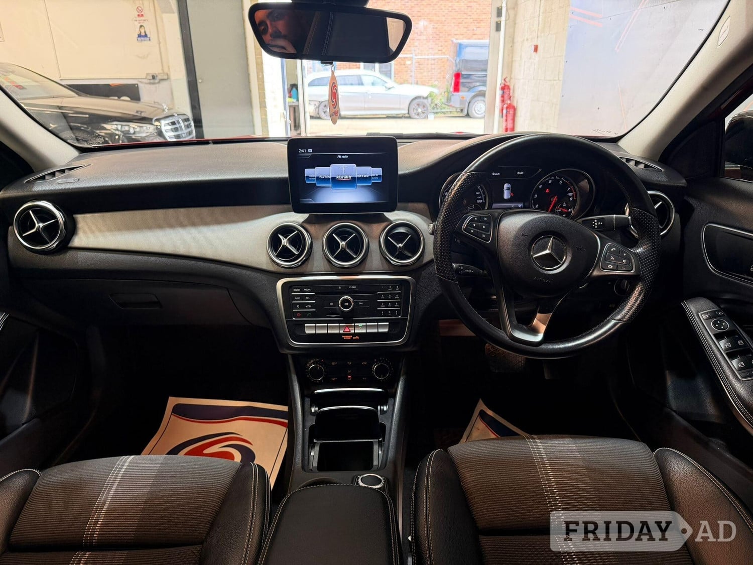 [ berth ]Mercedes-Benz GLA