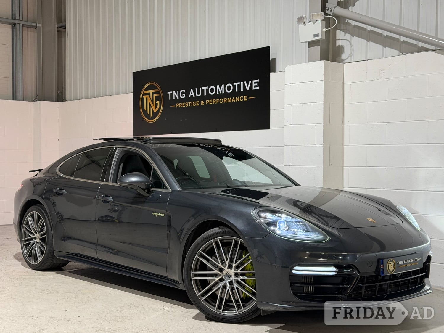 Porsche Panamera 2019 in Croydon
