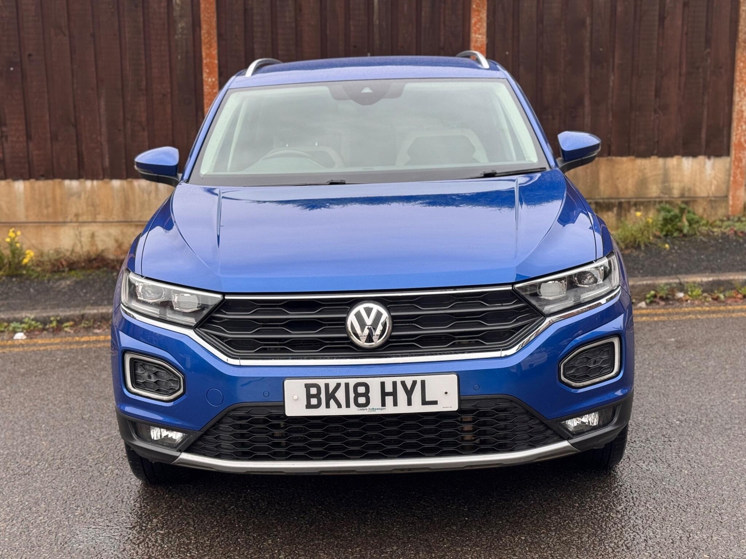 [ berth ]Volkswagen T-Roc