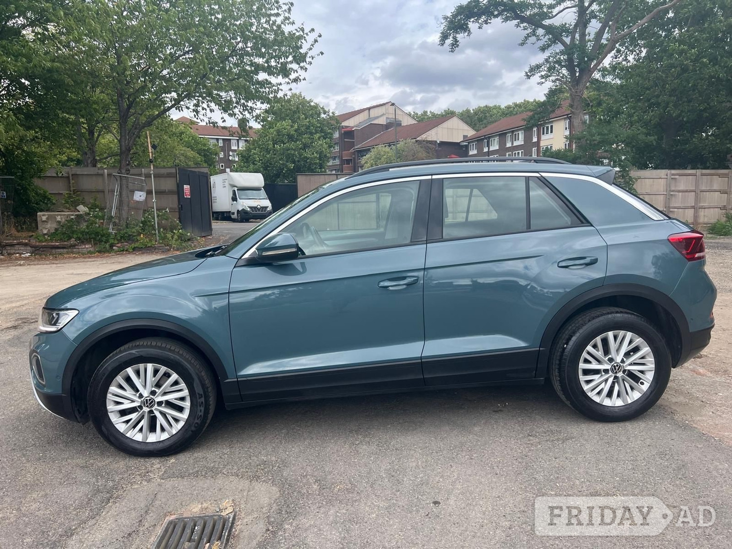 Volkswagen T-Roc 2023 - Cars