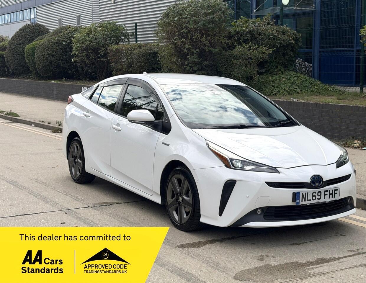 Toyota Prius 2019 in Havering