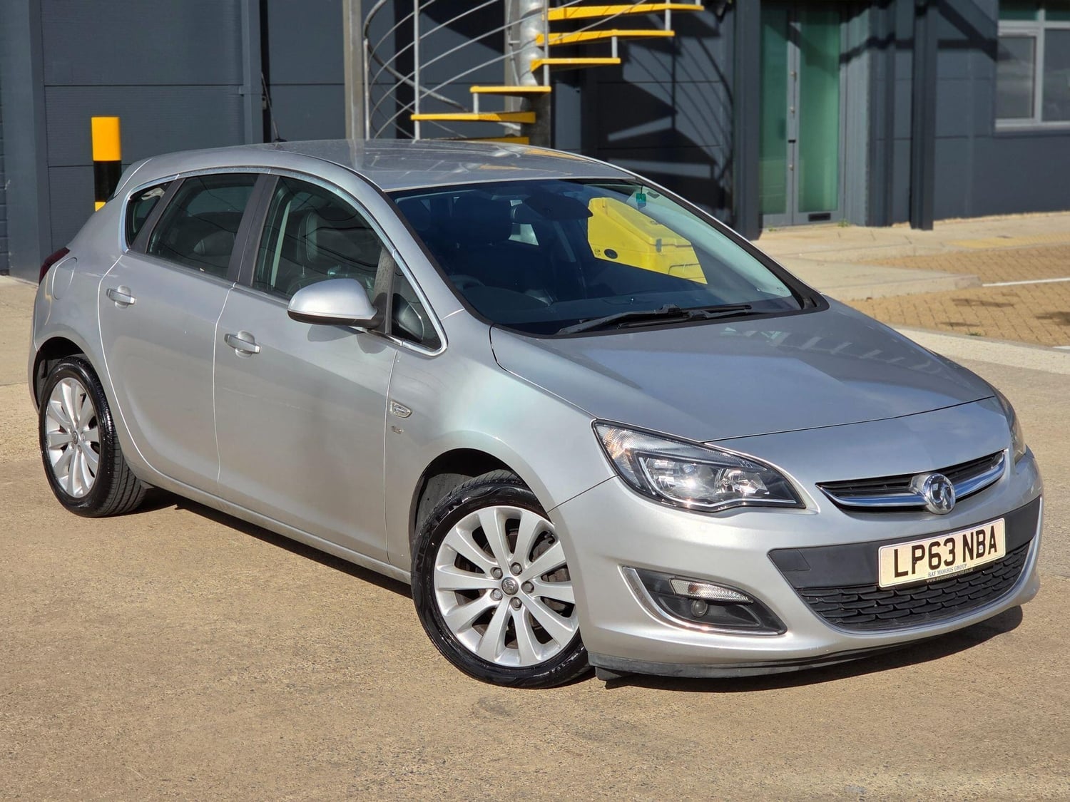Vauxhall Astra 2014 - Cars