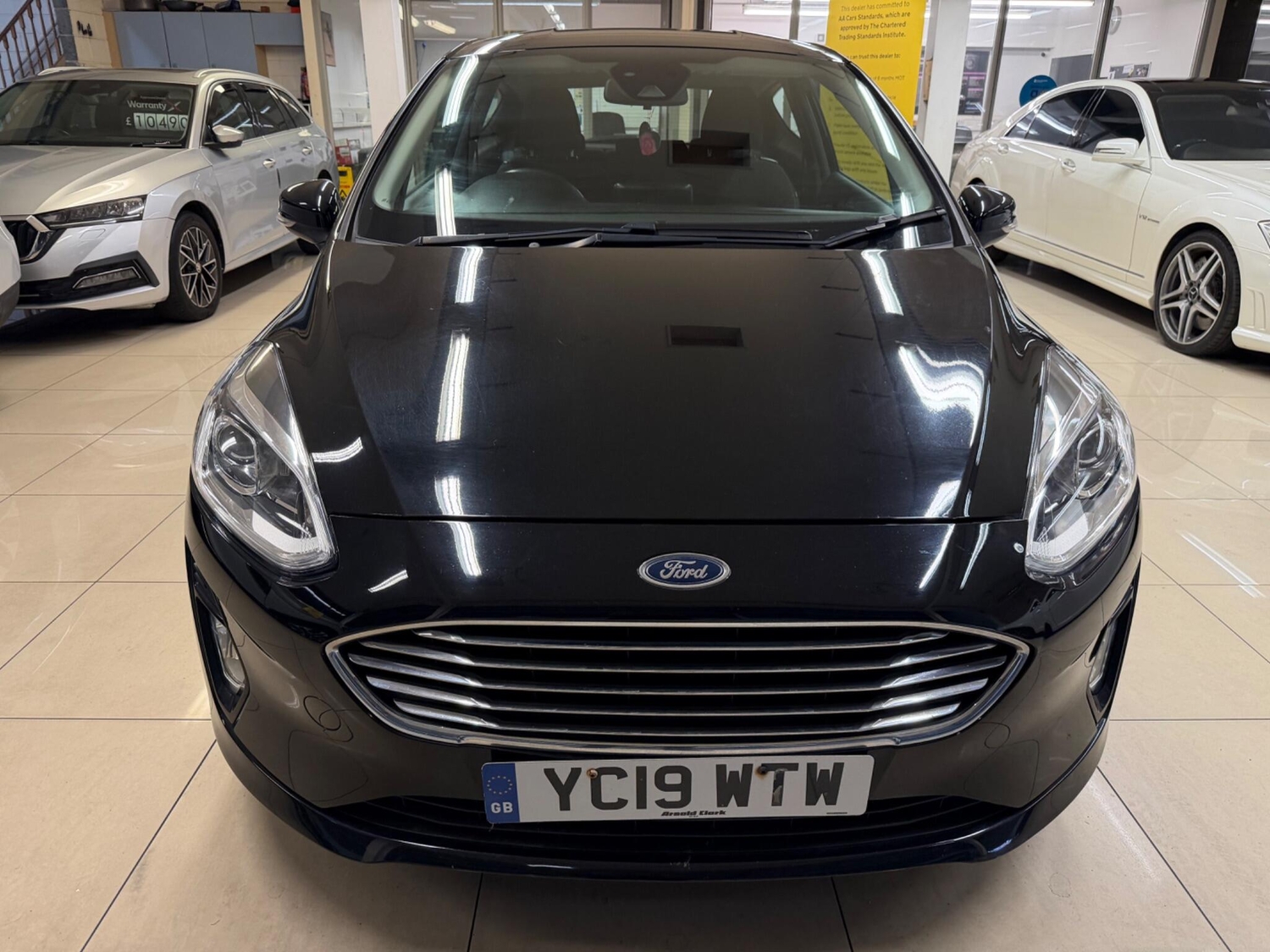 [ berth ]Ford Fiesta