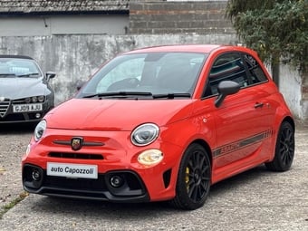 Abarth 695 2024