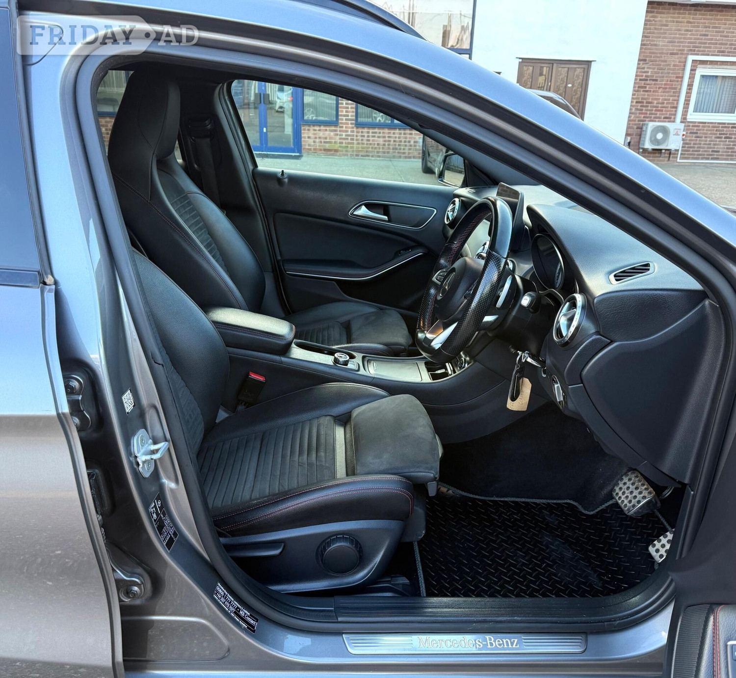 Mercedes-Benz GLA 2016 in Havering