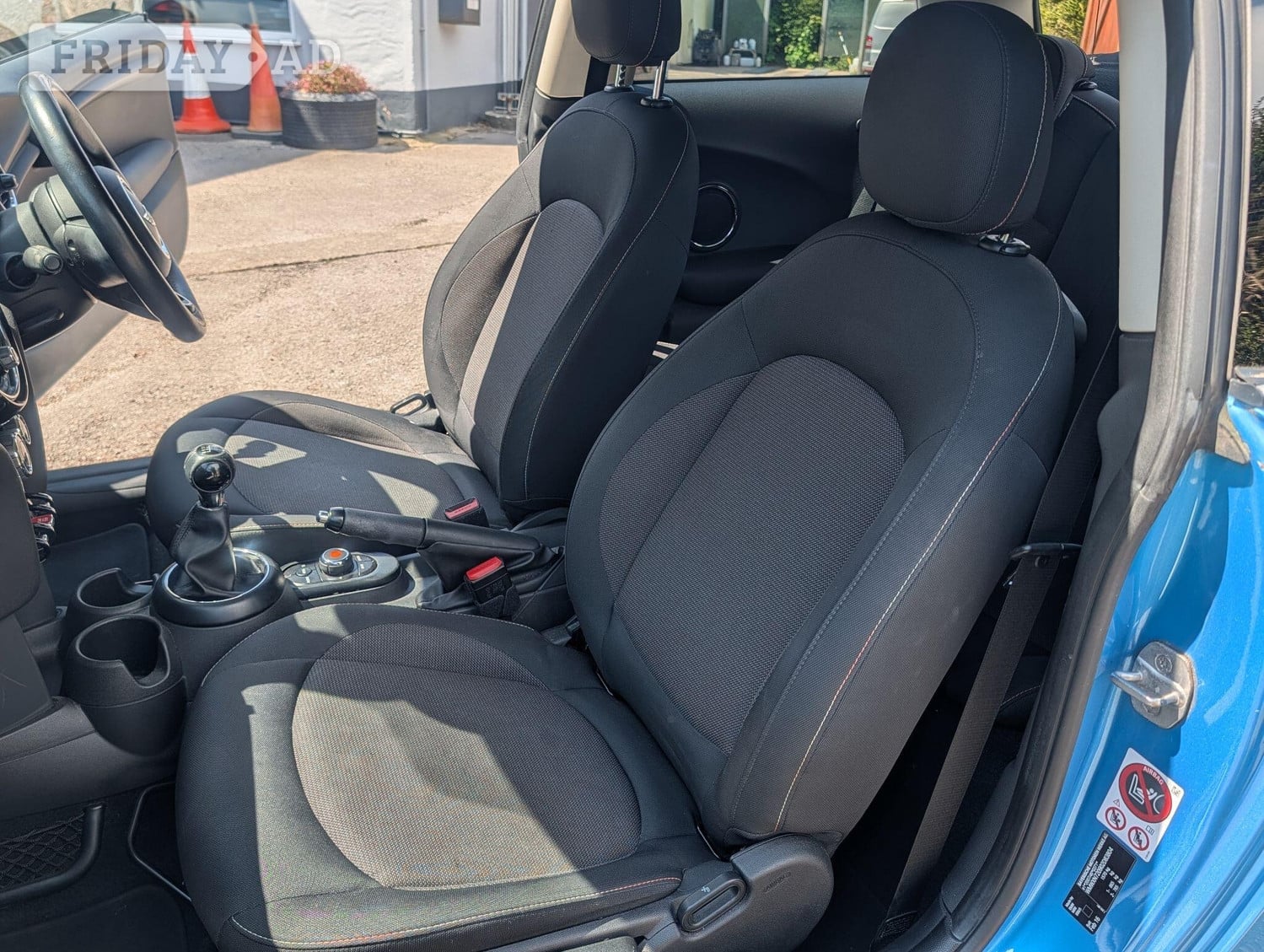 [ berth ]Mini Hatch