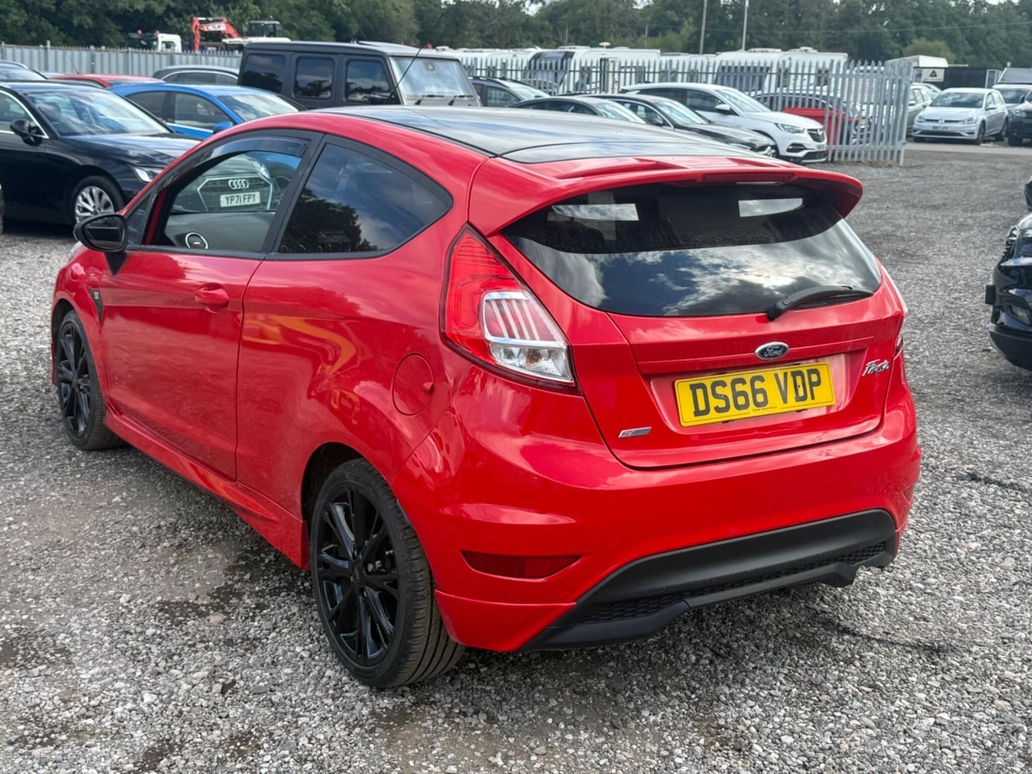 [ berth ]Ford Fiesta