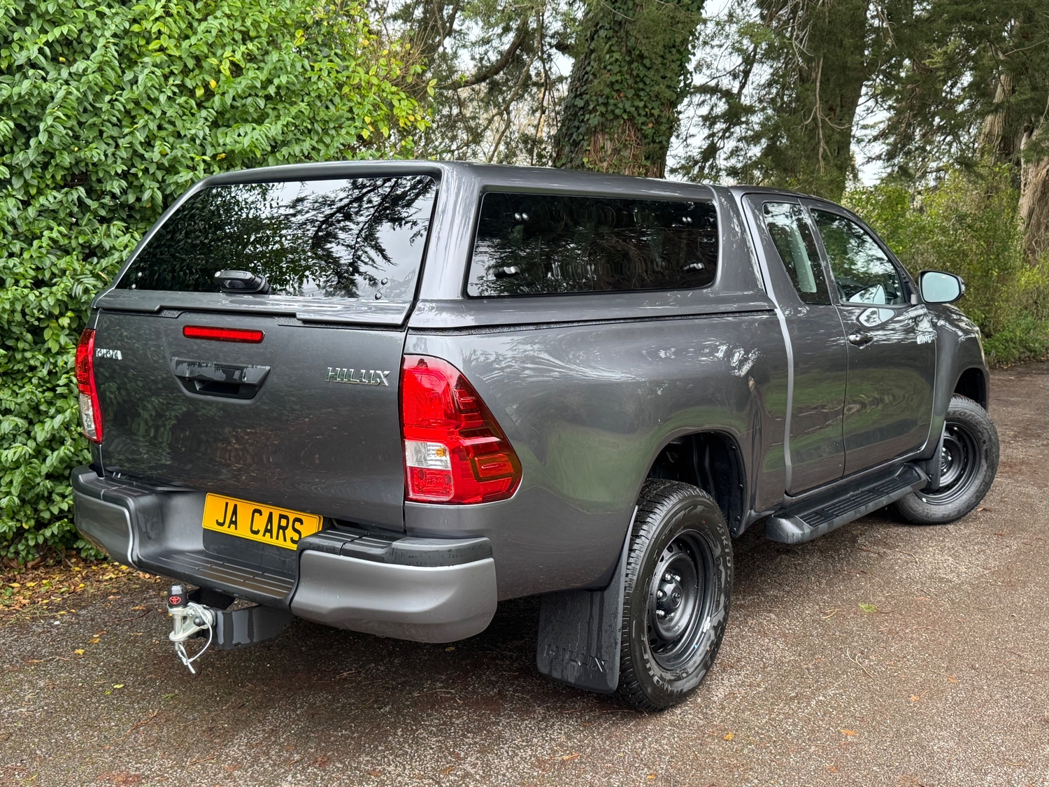 [ berth ]Toyota Hilux